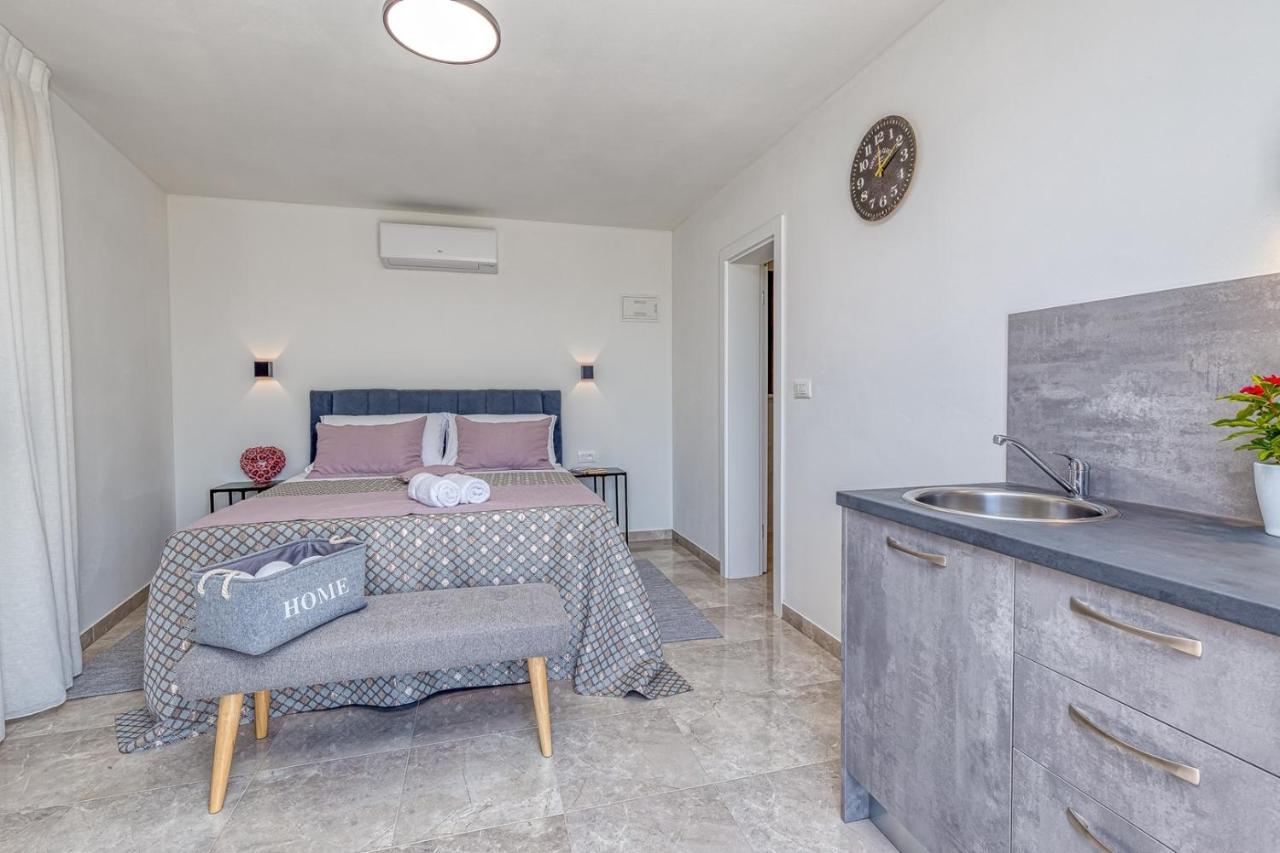 Rooms Nilda Musalez Exterior foto